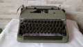 Стара пишеща машина Olympia SM2 - Made in Germany - 1950" година, снимка 2