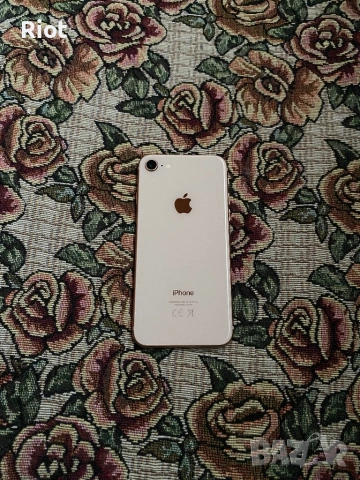 Продавам iPhone 8, снимка 3 - Apple iPhone - 54917791