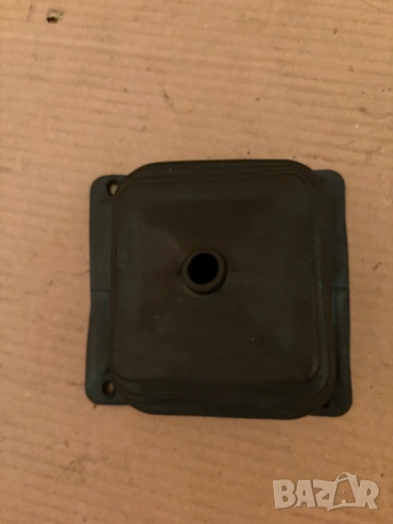 Маншон раздатка Сузуки Самурай 1.3 моно инжекция, снимка 3 - Части - 54300427