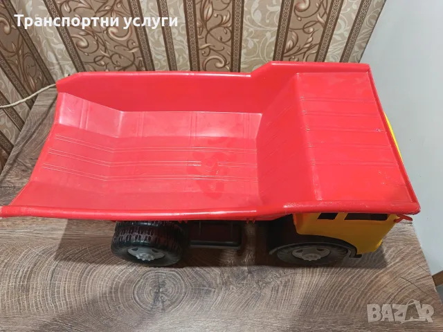 детски соц камион КДН Габрово , снимка 4 - Коли, камиони, мотори, писти - 54703595
