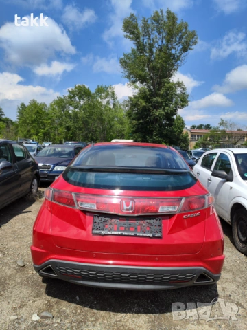 Honda Civic 8th 1.4i 83кс на части / Хонда Сивик , снимка 9 - Части - 54856785