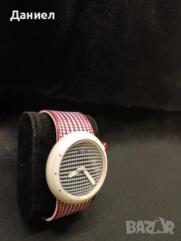 часовник Swatch , снимка 4 - Антикварни и старинни предмети - 54755581