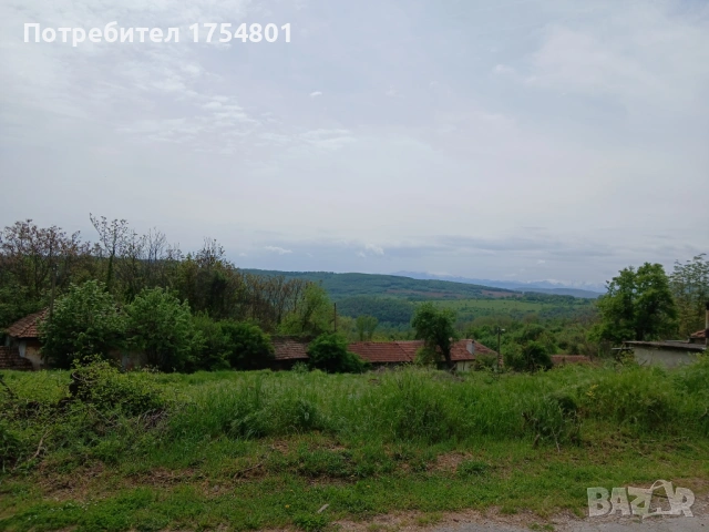 Поземлен имот (дворно място) - 1320 кв. м. - с. Градище, общ. Севлиево
