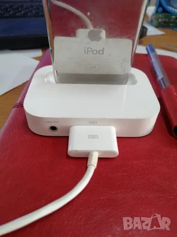 Докинг станция за iPod със зарядно и кабел, снимка 3 - iPod - 55609936