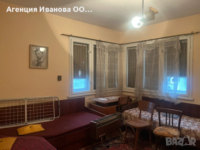 Етаж от масивна къща | 136 кв.м | гараж | двор | Център на гр. Попово, снимка 13 - Къщи - 54924323