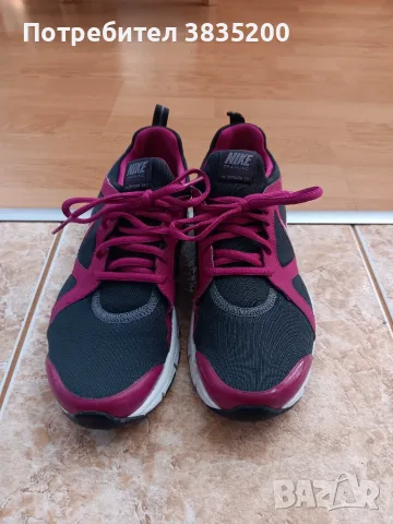Дамски маратонки NIKE