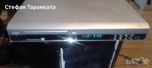 усилвател със радио тунер Hitachi DVD player 