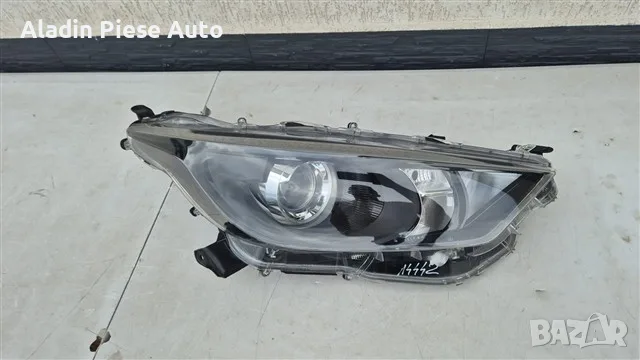 Десен фар Toyota Yaris година 2020 2021 2022 2023 2024 2025 Халогенна лупа 