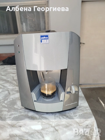 Кафе машина с капсули - LAVAZZA BLUE  LB 1000 , снимка 17 - Кафемашини - 54659370
