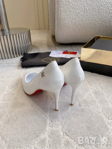 Christian Louboutin Kate 85 Patent Pumps – White, снимка 5 - Дамски обувки на ток - 55417772