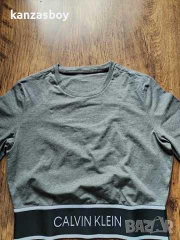 Calvin Klein Performance Women's t-shirt s/s grey - страхотна дамска тениска КАТО НОВА С, снимка 7 - Тениски - 54078361