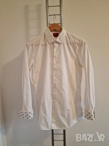 Страхотна мъжка риза HUGO BOSS размер 40 / М