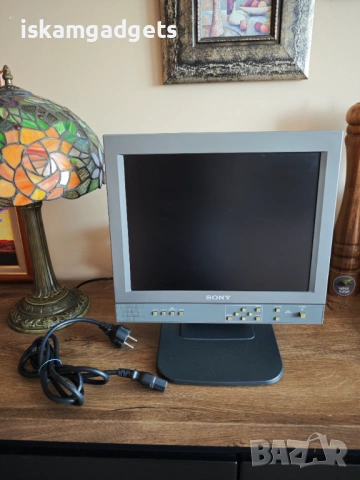 Професионален SONY LMD-1410 LCD монитор, снимка 2 - Монитори - 54917176