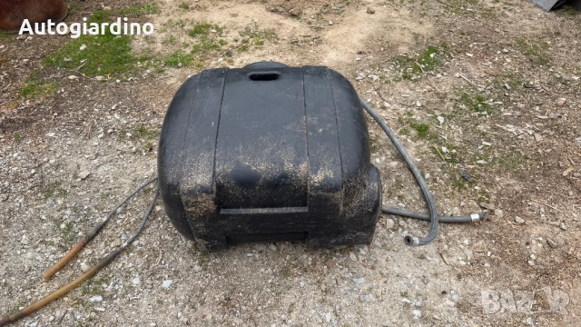 Пластмасов резервоар (туба) с маркучи, снимка 8 - Индустриална техника - 54313742