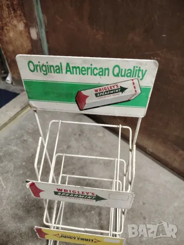 Ретро етажерки за дъвки, за колекция, снимка 7 - Колекции - 55546366