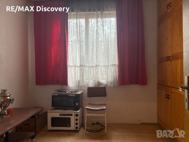 Топ имот в тих квартал в градска среда, снимка 8 - Къщи - 54108425