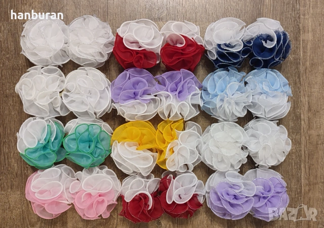 Кордели, много красиви панделки