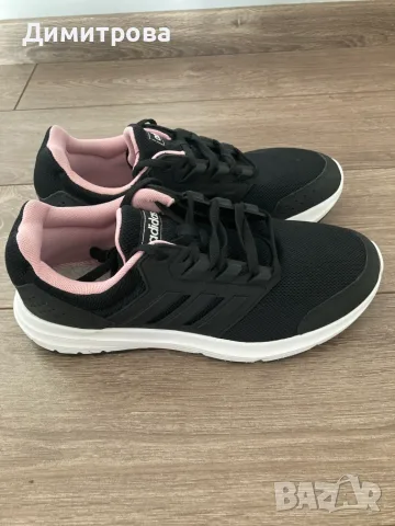 Дамски маратонки Adidas, снимка 3 - Маратонки - 55299830