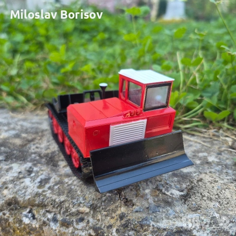 ТДТ-55 ОНЕЖЕЦ В МАЩАБ 1:43, снимка 9 - Колекции - 55081798
