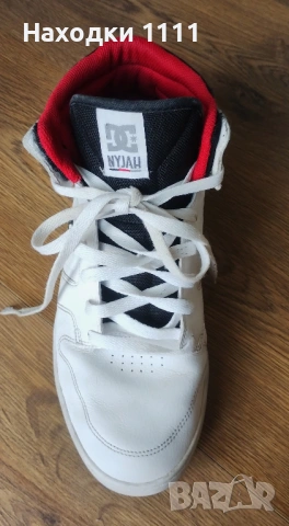 Почти нови кецове сникърски маратонки DC Shoes, скейтърски, номер 43, перфектни, снимка 5 - Маратонки - 54511088