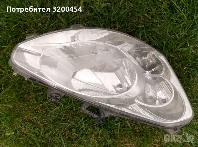 Десен фар за Пежо и Ситроен 