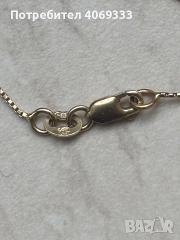 Златна гривна с висулка слончета 2.5гр 14 карата, снимка 5 - Гривни - 54172353