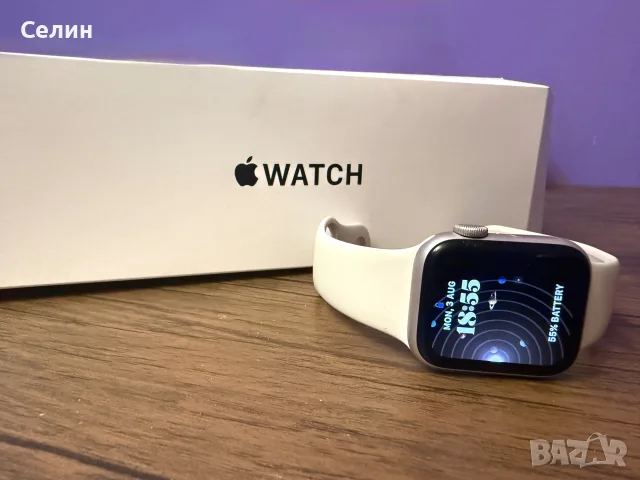 Apple Watch SE3 (GPS) – 40 mm Starlight, снимка 2 - Смарт гривни - 55532474
