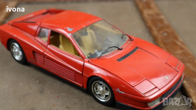 Голяма червена кола Ferrari Testarossa Hotwheels 1:18, снимка 3 - Колекции - 54564288