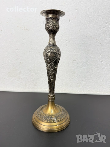 Богато орнаментиран бронзов свещник. №8119, снимка 5 - Колекции - 54291431