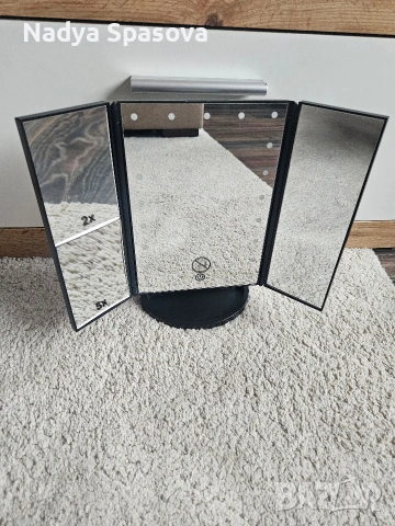 Козметично огледало с LED осветление