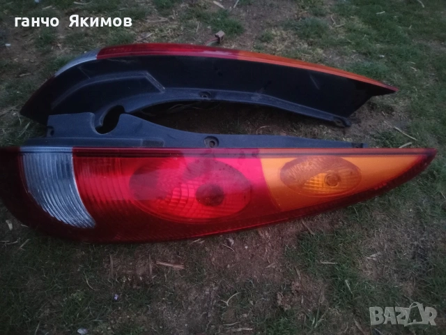 Задни стопове за Нисан Алмера Тино 