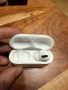 Продавам оригинален Apple AirPods Pro 2nd Gen charging case + 1 слушалка., снимка 3