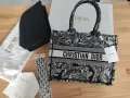 Дамска плажна чанта Christian Dior, кожа, снимка 1