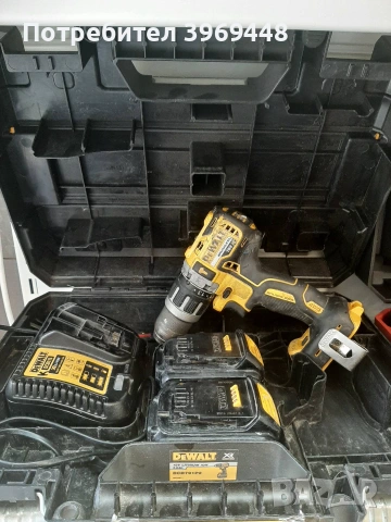 Винтовер DeWalt DCD 796NT 