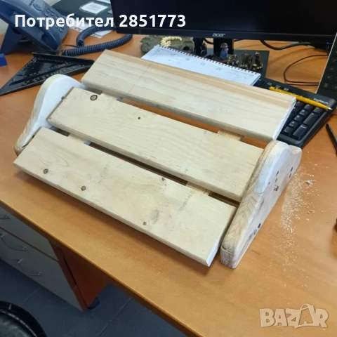 Табутретка /поставка / за крака