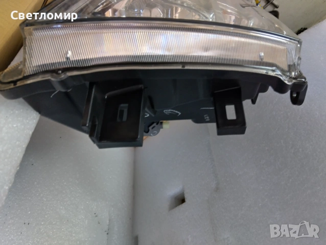Фар за Nissan Navara и Pathfinder, снимка 4 - Части - 54838767