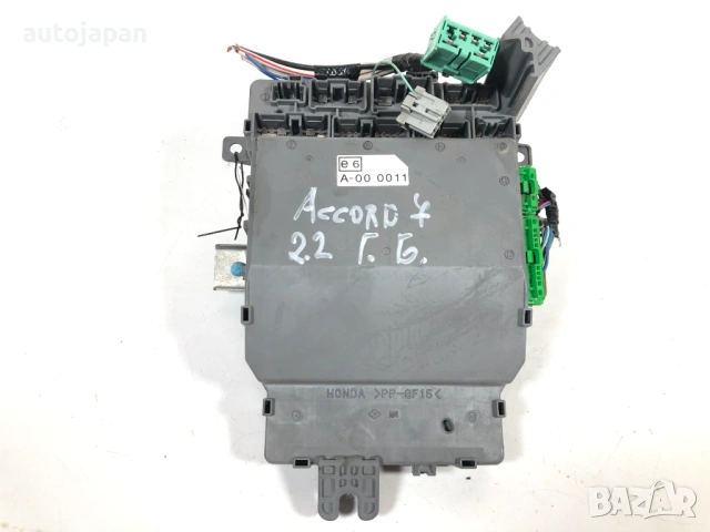  Вътрешна бушониера Honda Accord 7 (2002-2008), снимка 2 - Части - 54518695