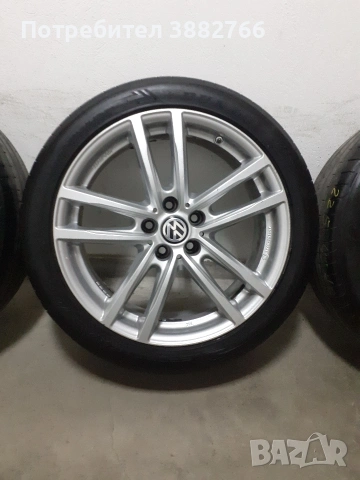 Джанти VW 18 цола с летни гуми 235 45 18, снимка 3 - Гуми и джанти - 54461114