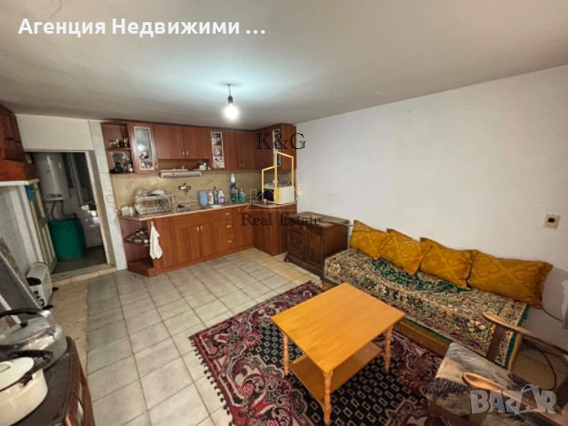 Масивна едноетажна къща в кв " Добровски " 