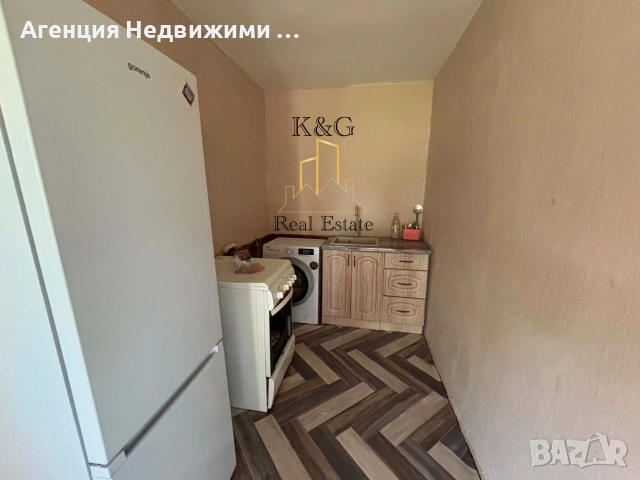 Две къщи в един двор в село Осенец , снимка 6 - Къщи - 55174850