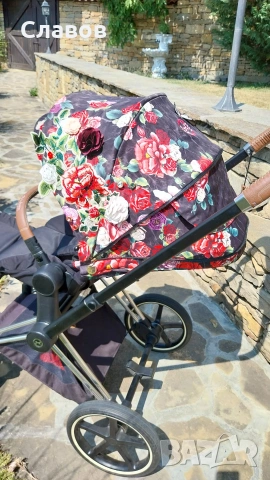 детска количка Cybex Priam Spring Blossom Dark, снимка 2 - Детски колички - 55102307