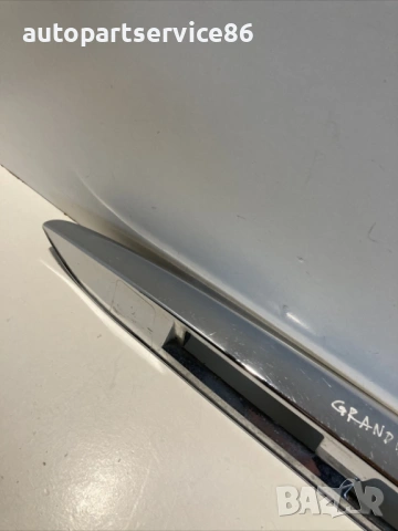 Хромирана лайсна на задния капак за регистрационен номер за Mitsubishi Grandis (2004) MN129551 / MN1, снимка 3 - Части - 54748611