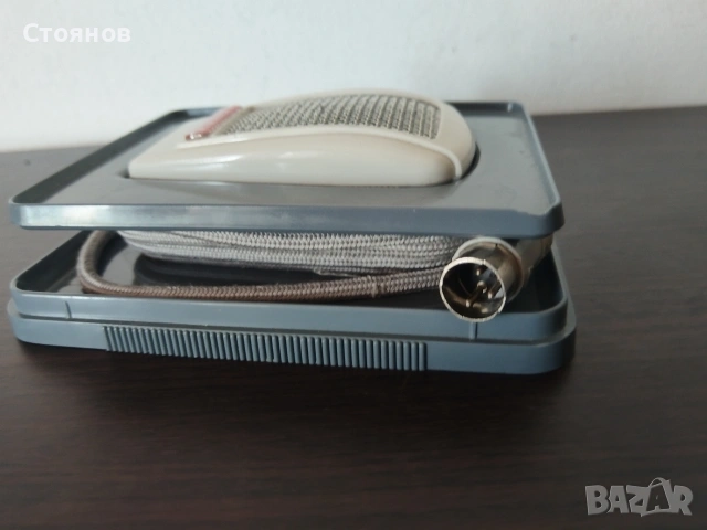 GRUNDIG GDM 15 динамичен микрофон, Germany, снимка 4 - Микрофони - 54809075