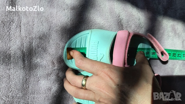 Puma, Сандали Divecat v2 Injex, Тюркоаз / Розов, снимка 2 - Детски сандали и чехли - 54667801