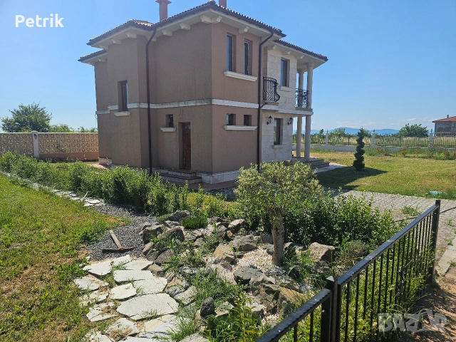 Продава Вила 200м2 парцел 500м2 с гледка към залива. Адрес: HG9X+CW , снимка 18 - Вили - 20858617