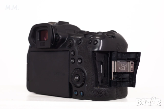 Фотоапарат Canon EOS R6, снимка 7 - Фотоапарати - 54608467