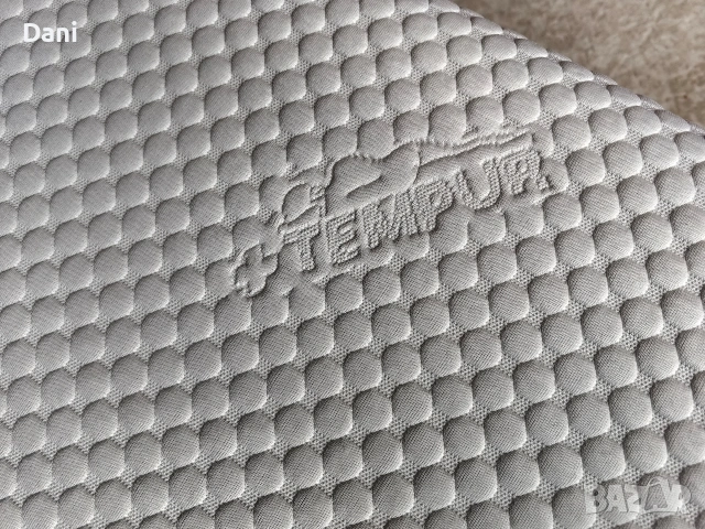 Матрак Tempur Cloud 90 /200см., снимка 3 - Матраци - 54103491