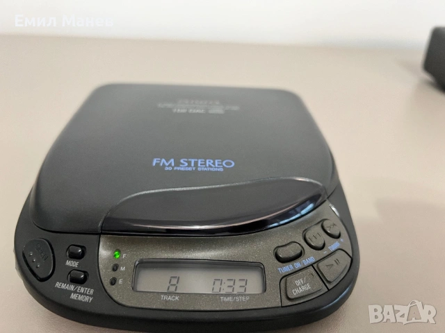 AIWA XP R90 / HP CRT21M