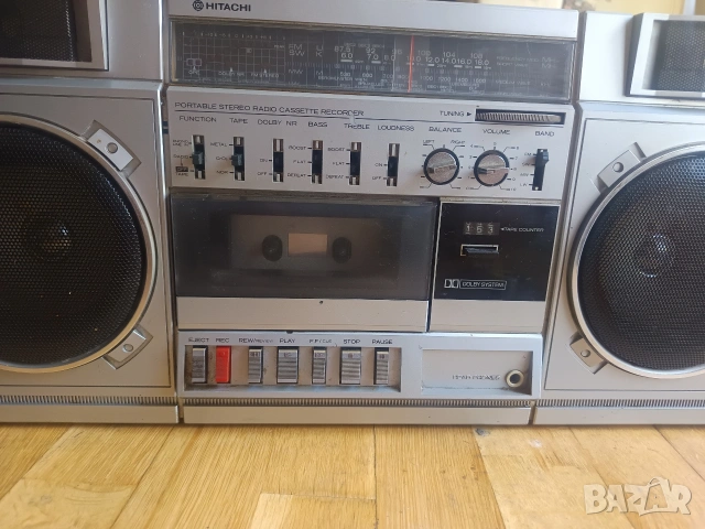 HITACHI TRK 7720 E, снимка 2 - Радиокасетофони, транзистори - 55077770
