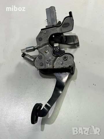 Педал съединител Хонда ЦРВ 3 Honda CR-V, снимка 3 - Части - 54660857